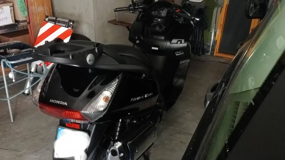 Honda Silver Wing 400 (2006 - 09)  (6)