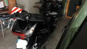 Honda Silver Wing 400 (2006 - 09)  (6)
