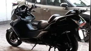Honda Silver Wing 400 (2006 - 09)  (7)