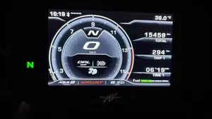 MV Agusta Turismo Veloce 800 RC SCS (2022 - 26)  (2)