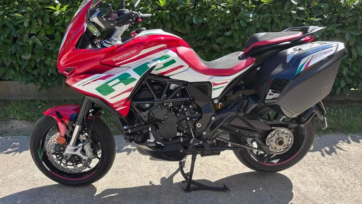 MV Agusta Turismo Veloce 800 RC SCS (2022 - 26)  (5)