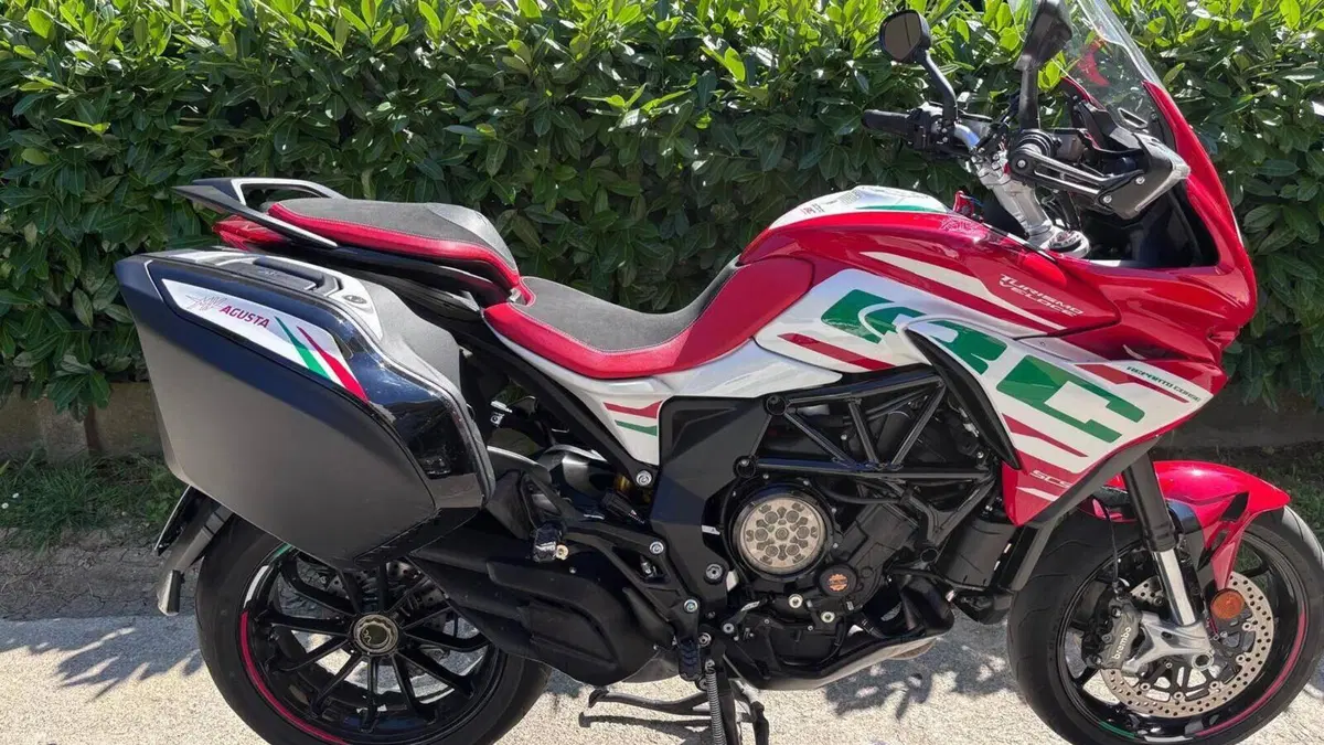 MV Agusta Turismo Veloce 800 RC SCS (2022 - 26)  (6)