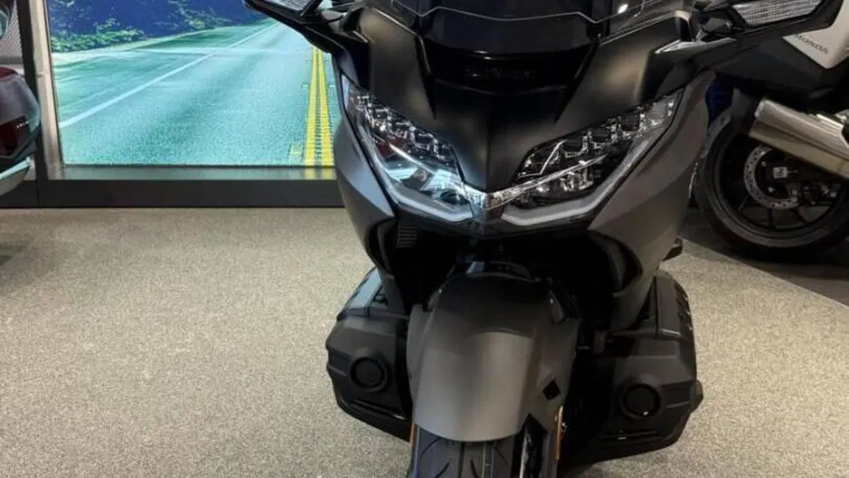 Honda GL 1800 Gold Wing (2026)  (3)