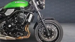 Kawasaki Z 650 RS (2025 - 26)  (5)