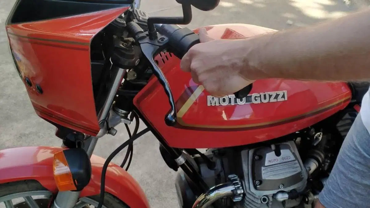 Moto Guzzi   (3)