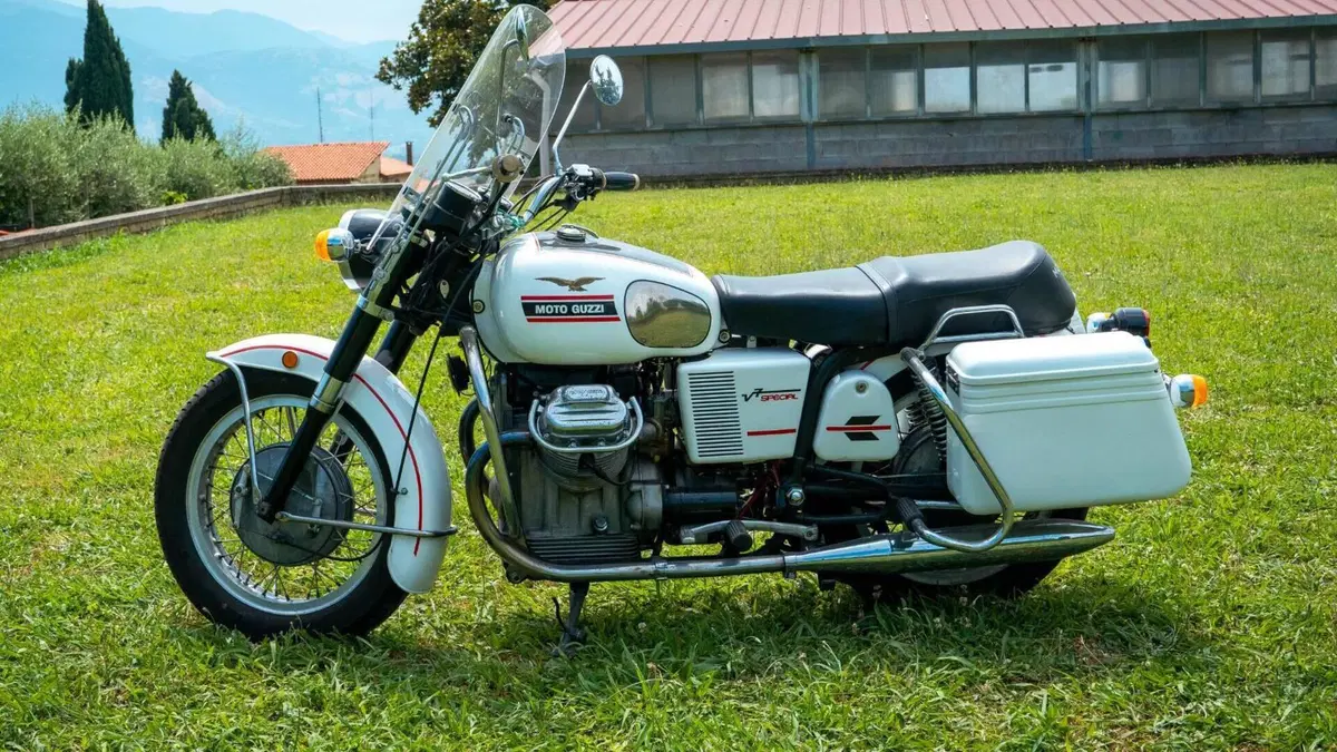 Moto Guzzi   (3)