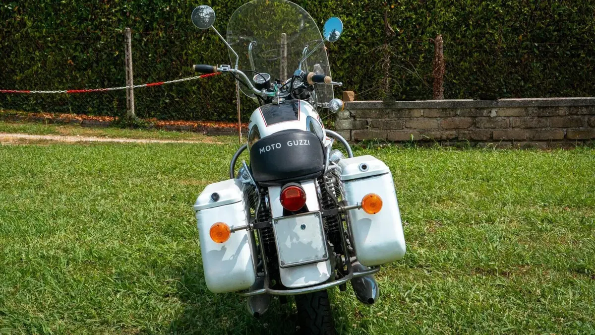 Moto Guzzi   (4)