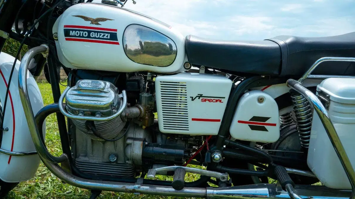 Moto Guzzi   (6)