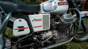 Moto Guzzi   (8)