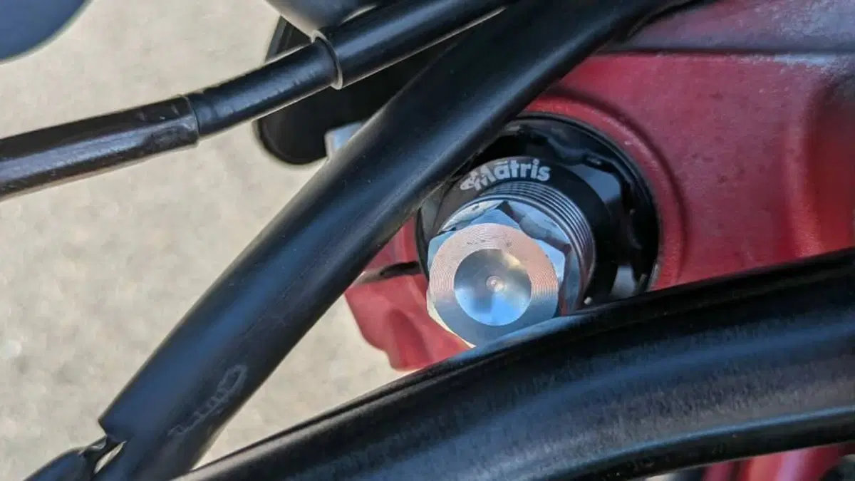 Kawasaki ER-6N (2005 - 08)  (15)