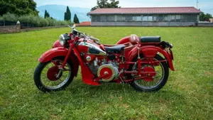 Moto Guzzi   (2)