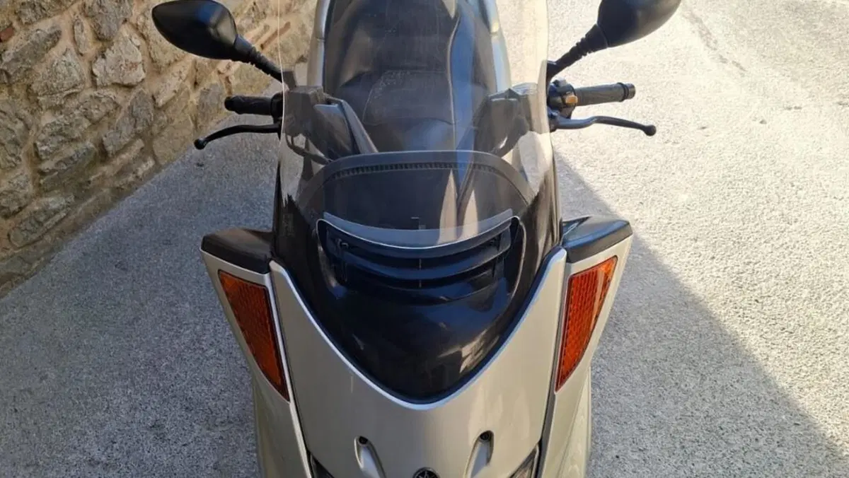 Yamaha Majesty 250 (1999 - 06)  (2)