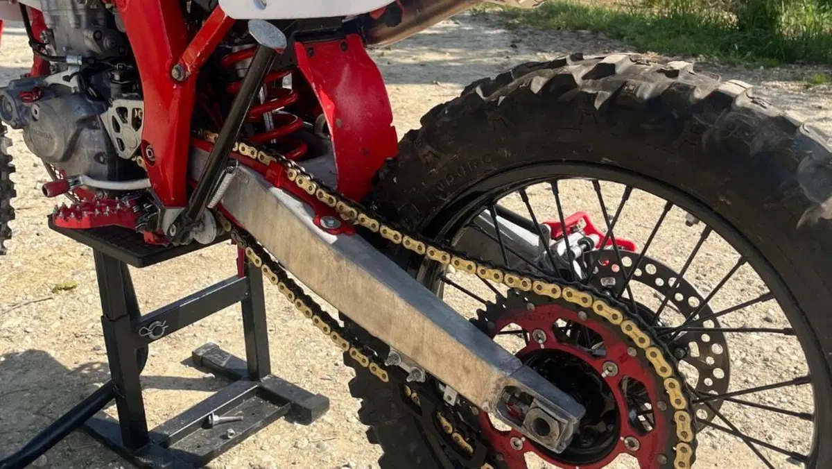Honda CRF 450R (2001 - 02)  (4)