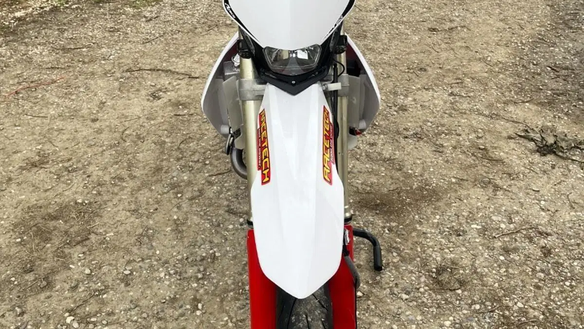 Honda CRF 450R (2001 - 02)  (8)