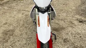 Honda CRF 450R (2001 - 02)  (8)