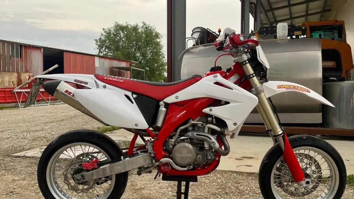 Honda CRF 450R (2001 - 02)  (10)
