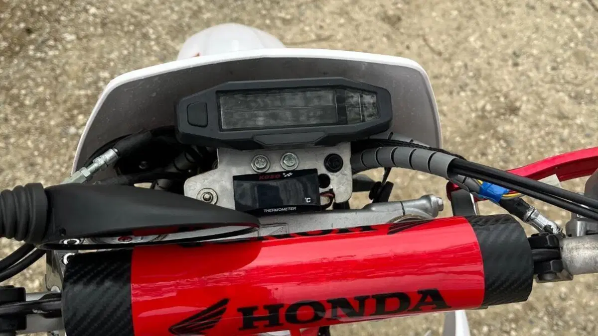 Honda CRF 450R (2001 - 02)  (12)