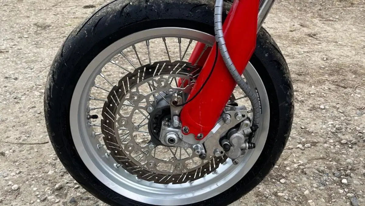Honda CRF 450R (2001 - 02)  (16)