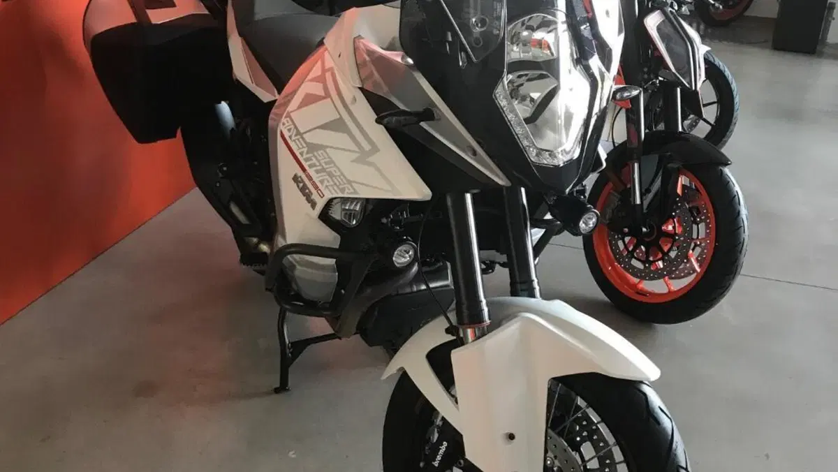 KTM 1290 Super Adventure (2015 - 16)  (4)