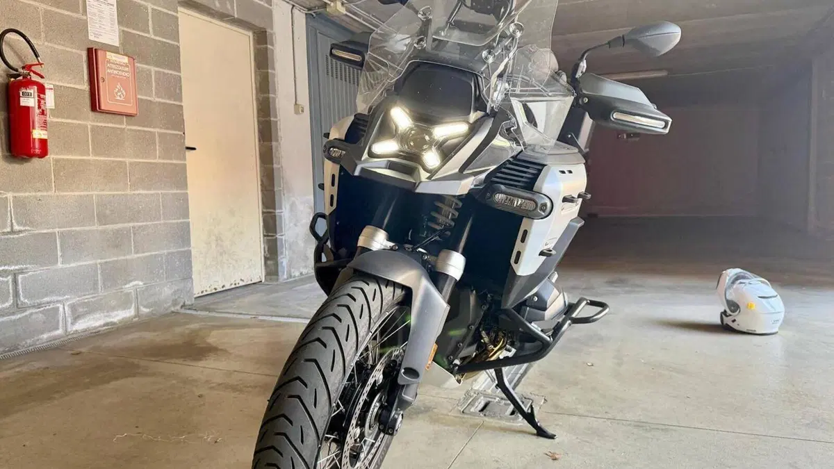Bmw R 1300 GS Adventure Triple Black (2025 - 26)  (2)