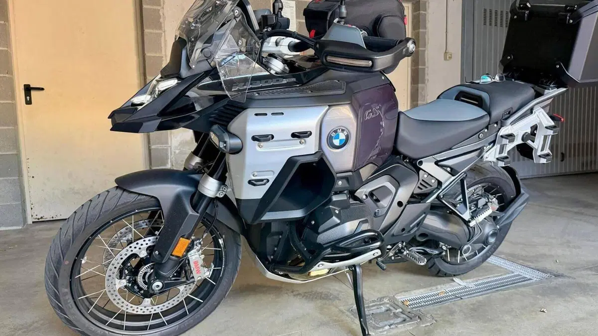 Bmw R 1300 GS Adventure Triple Black (2025 - 26)  (3)