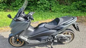 Yamaha T-Max 560 Tech Max (2020)  (2)