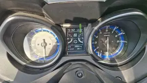 Yamaha T-Max 560 Tech Max (2020)  (4)