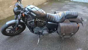Harley-Davidson 883 Iron (2017 - 20) - XL 883N  (3)