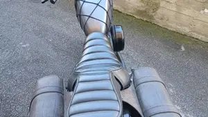 Harley-Davidson 883 Iron (2017 - 20) - XL 883N  (6)