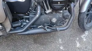 Harley-Davidson 883 Iron (2017 - 20) - XL 883N  (10)