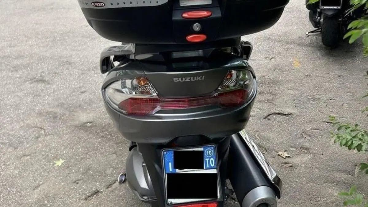 Suzuki Burgman AN 400 (2008 - 13)  (4)
