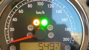 Moto Guzzi V9 Roamer (2021 - 24)  (6)
