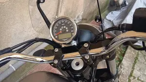 Moto Guzzi V9 Roamer (2021 - 24)  (7)