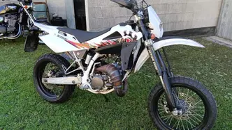 Husqvarna SM 125 (2010 - 12)