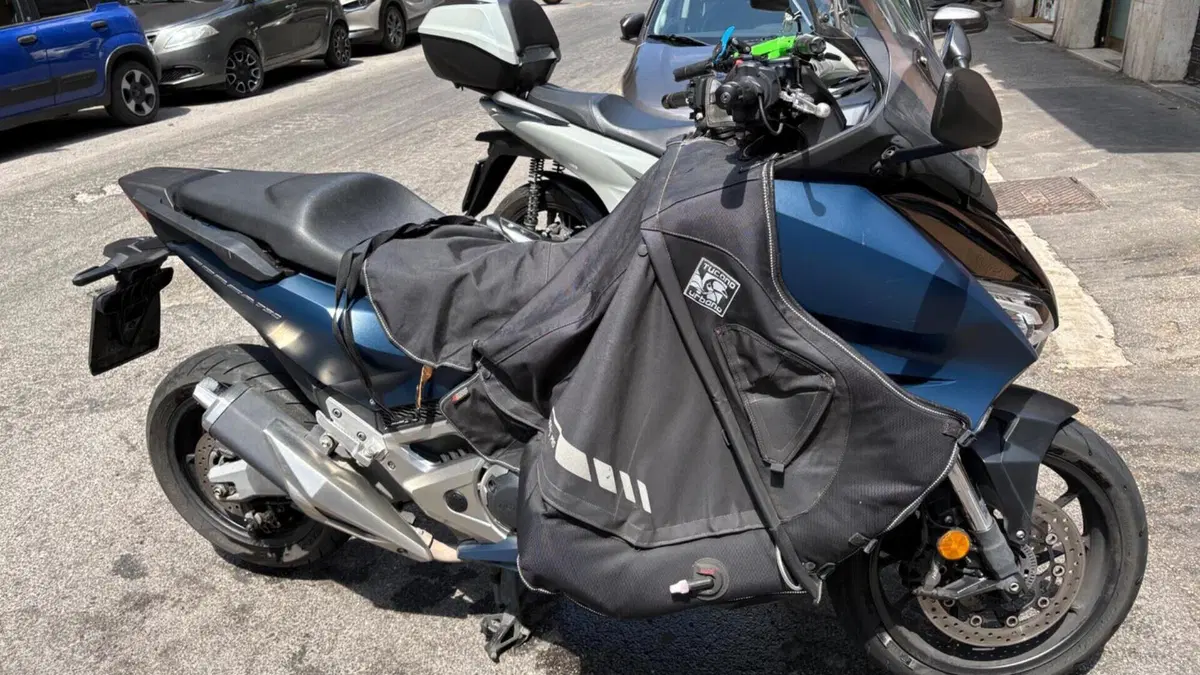 Honda Forza 750 DCT (2021 - 24)  (2)