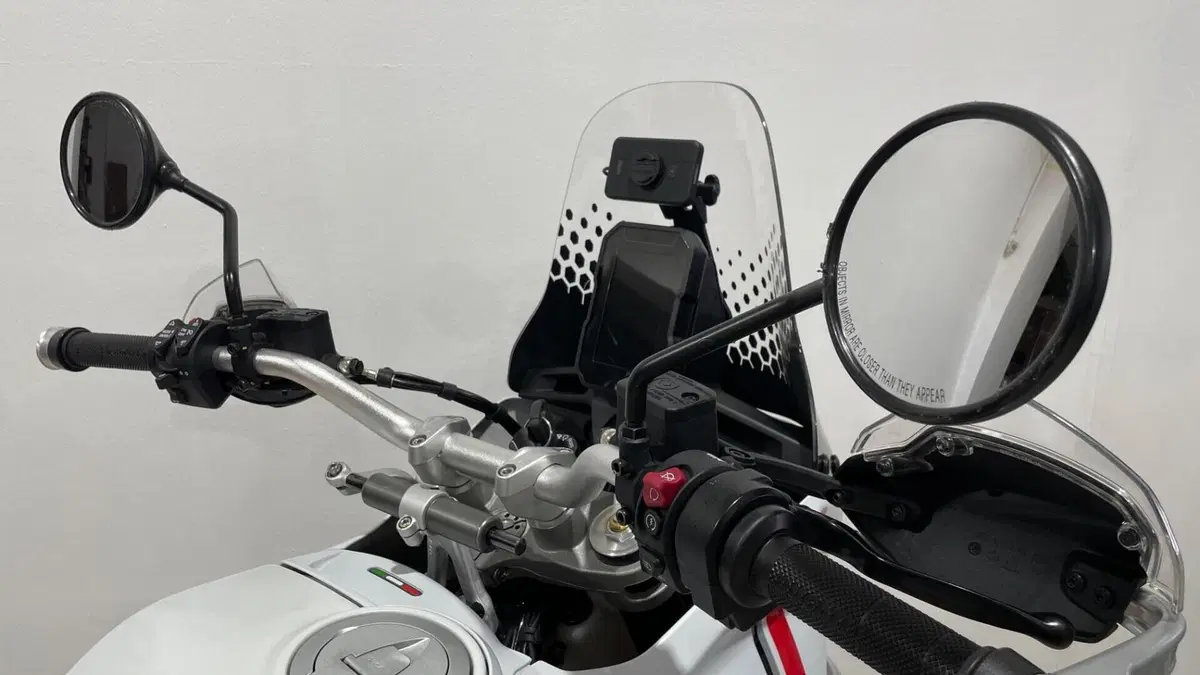 Ducati DesertX (2022 - 25)  (2)