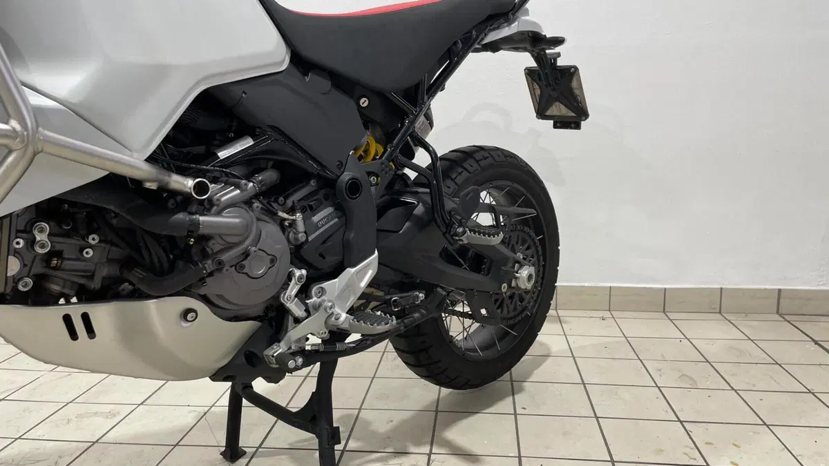 Ducati DesertX (2022 - 25)  (6)