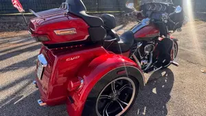 Harley-Davidson 117 CVO Tri Glide (2020 - 21)  (3)