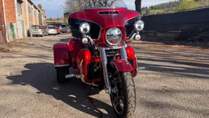 Harley-Davidson 117 CVO Tri Glide (2020 - 21)  (8)