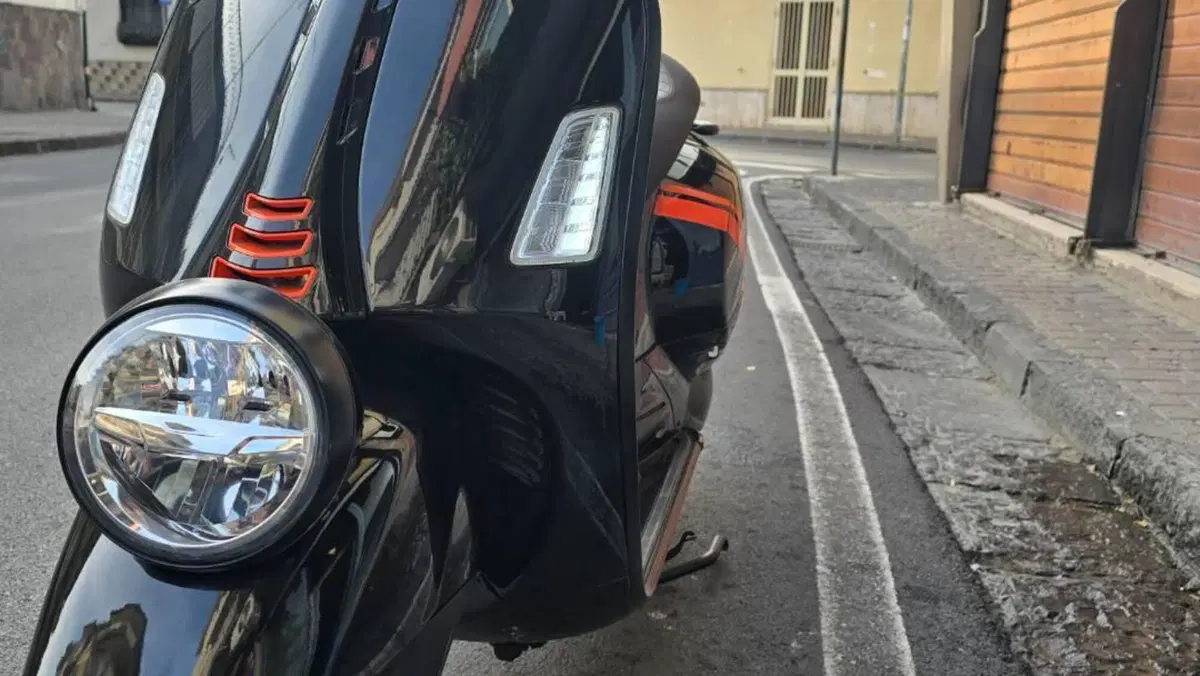 Vespa GTV 300 Hpe (2023 - 25)  (4)
