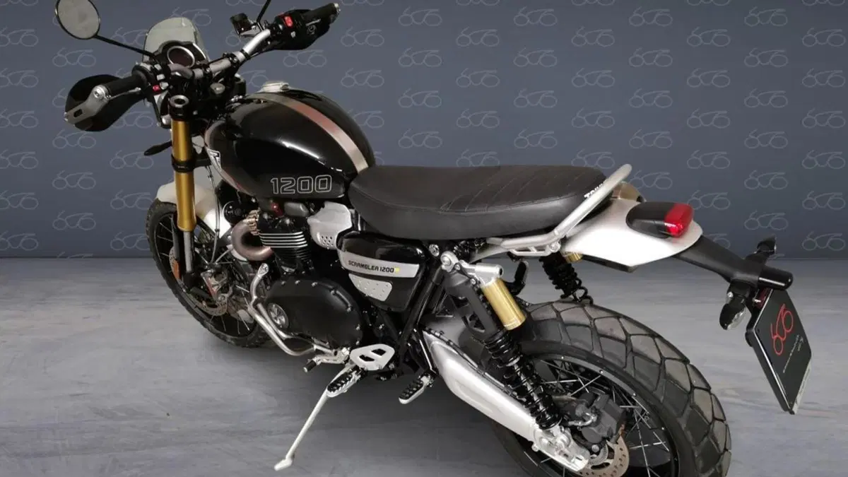 Triumph Scrambler 1200 XE (2024 - 25)  (4)