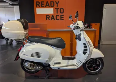 Vespa GTS 300 Super Hpe (2018 - 19) - Annuncio 10030941