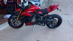 Ducati Streetfighter V4 S (2023 - 24)  (3)