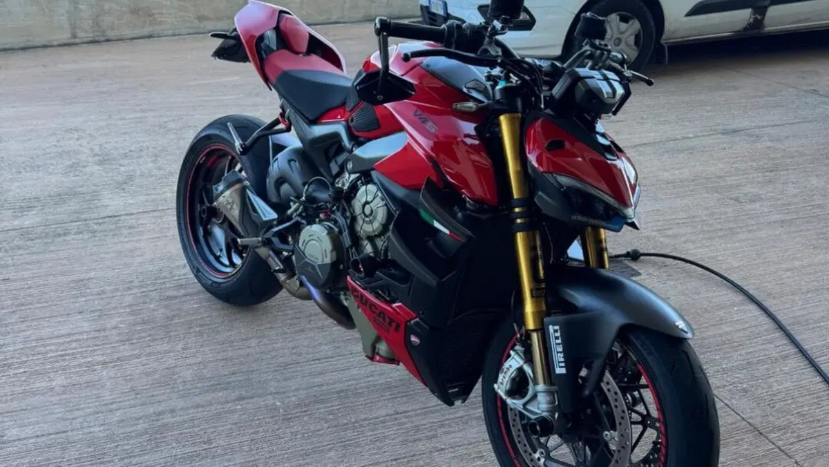 Ducati Streetfighter V4 S (2023 - 24)  (4)
