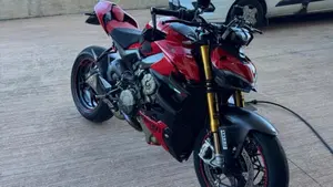 Ducati Streetfighter V4 S (2023 - 24)  (4)