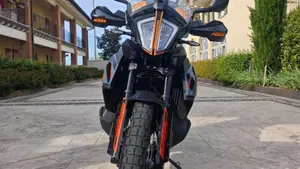 KTM 890 Adventure (2021)  (2)