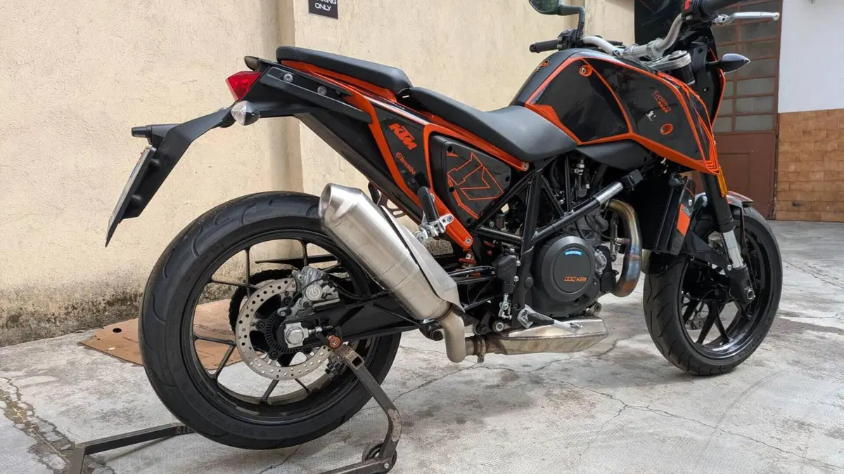 KTM 690 Duke (2016 - 19)  (2)