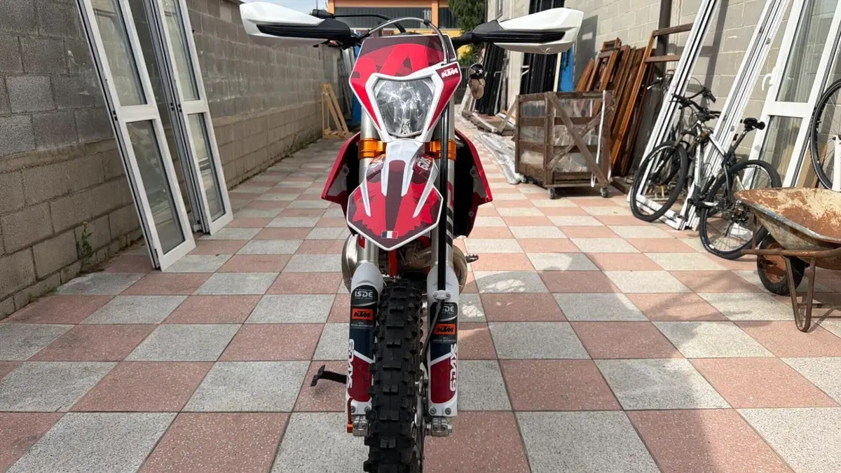 KTM 250 EXC TPI Six Days (2023)  (2)