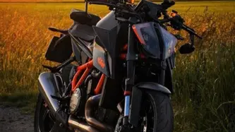 KTM 1290 Super Duke R (2020) usata