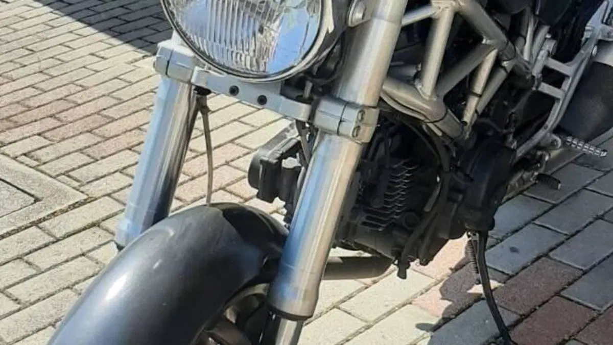 Ducati Monster 620 Dark (2003 - 06)  (2)
